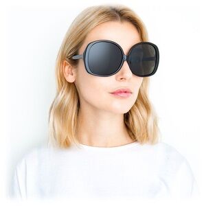 Linda Farrow Loews Oversized Sunglasses In Black & Gold LFL596C1